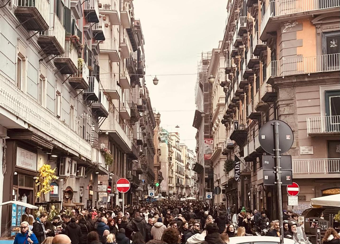 Naples Apartment Plebiscito Екстериор снимка